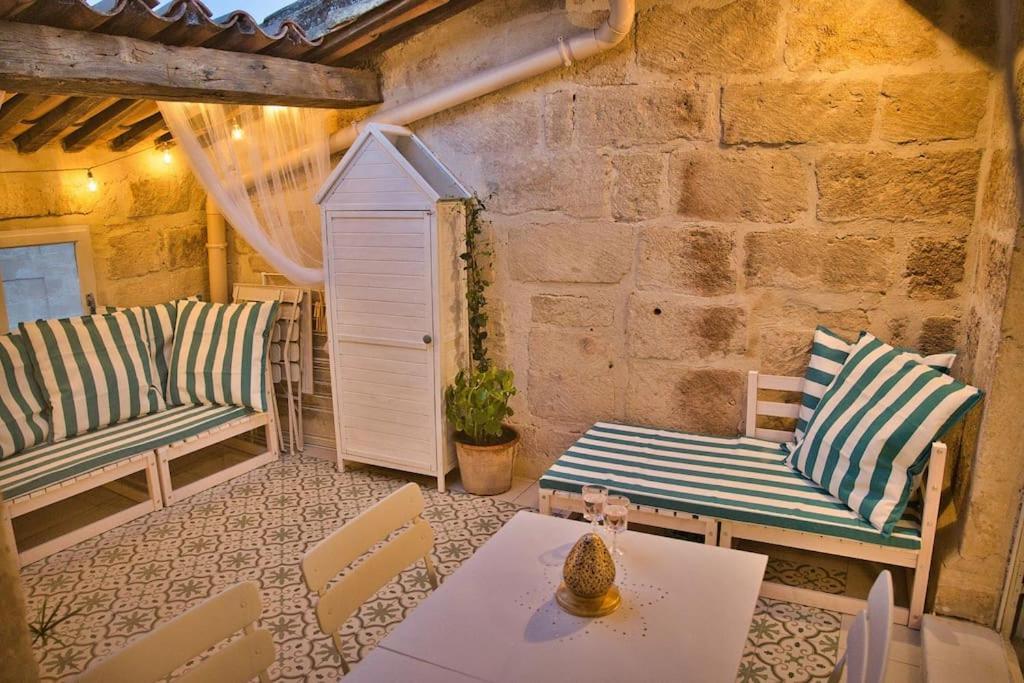 Appartement-Terrasse Centre Historique Uzès Eksteriør bilde